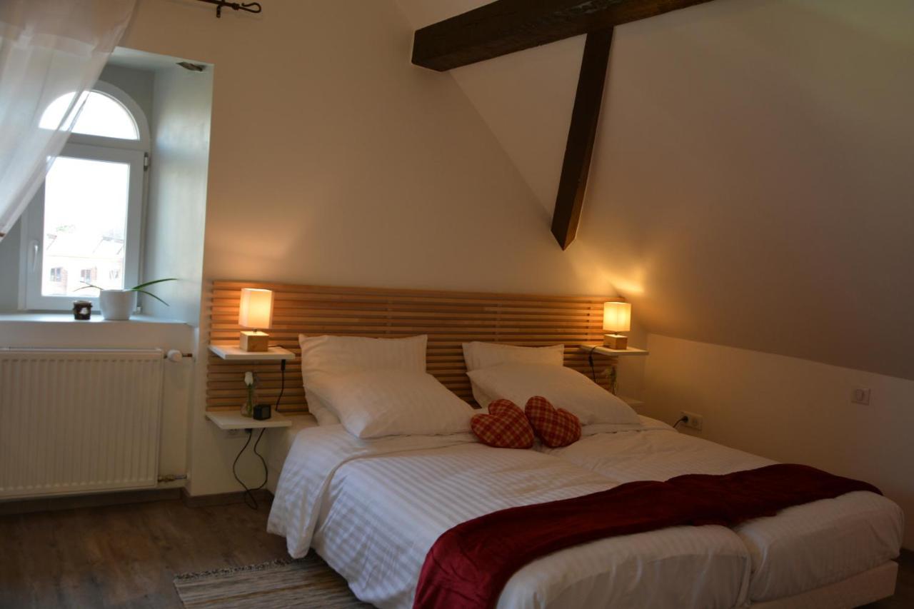Ferme Les Iris Apartment Issenheim ภายนอก รูปภาพ